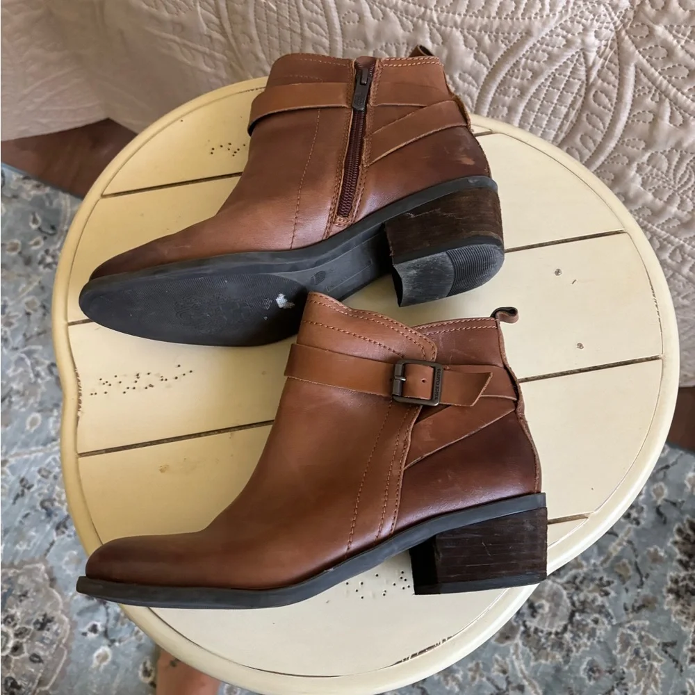 Vince Camuto Brown Ankle Booties with Block Heel - Picture 2 of 6